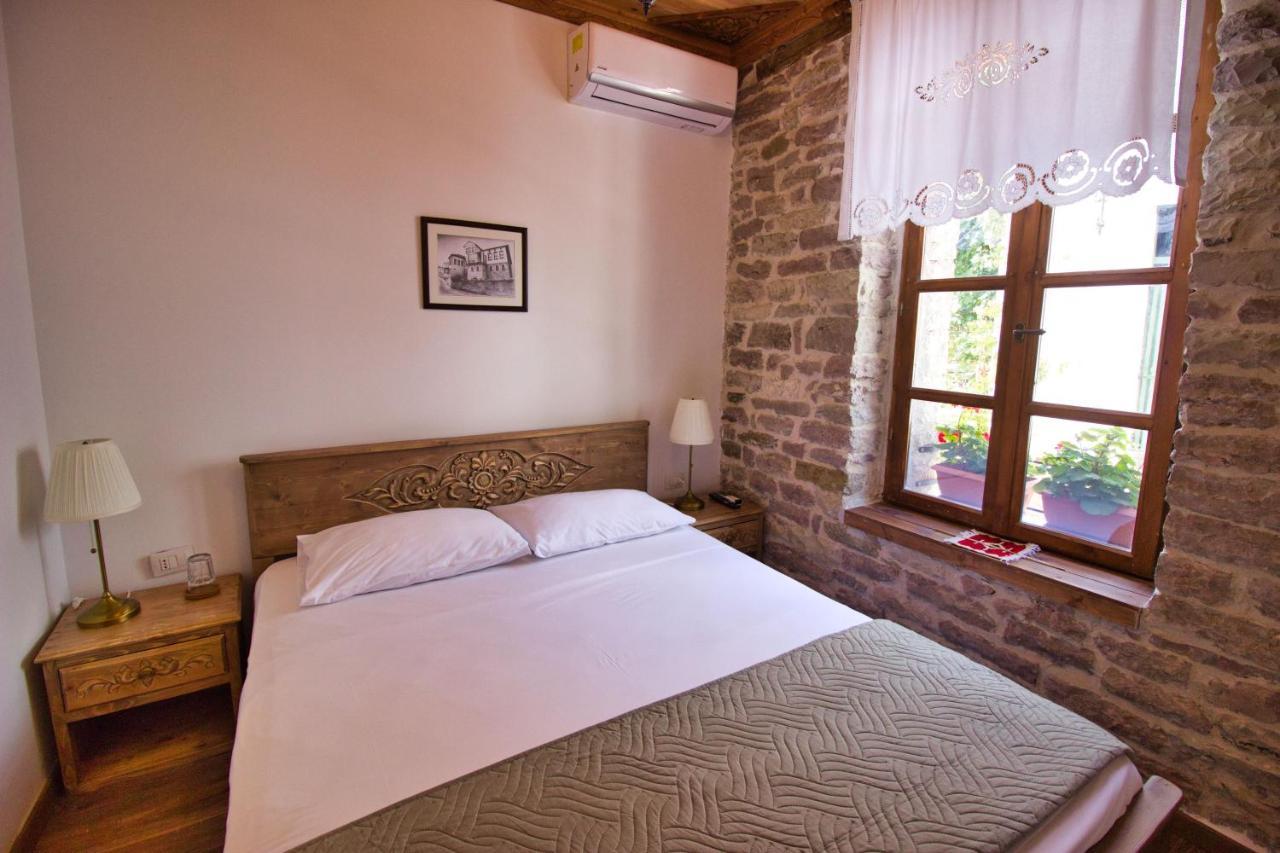 4Rooms Hotel จีโรคาสเตอร์ ภายนอก รูปภาพ