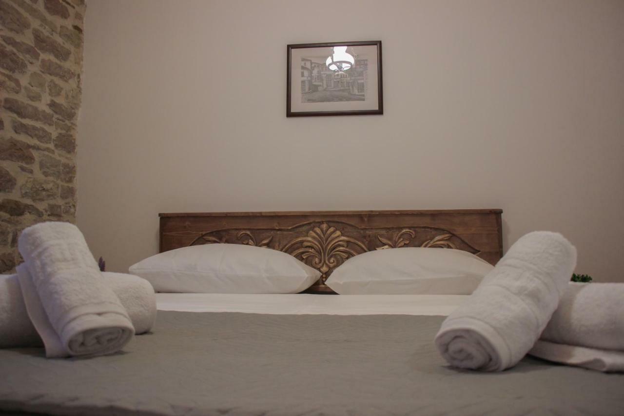 4Rooms Hotel จีโรคาสเตอร์ ภายนอก รูปภาพ