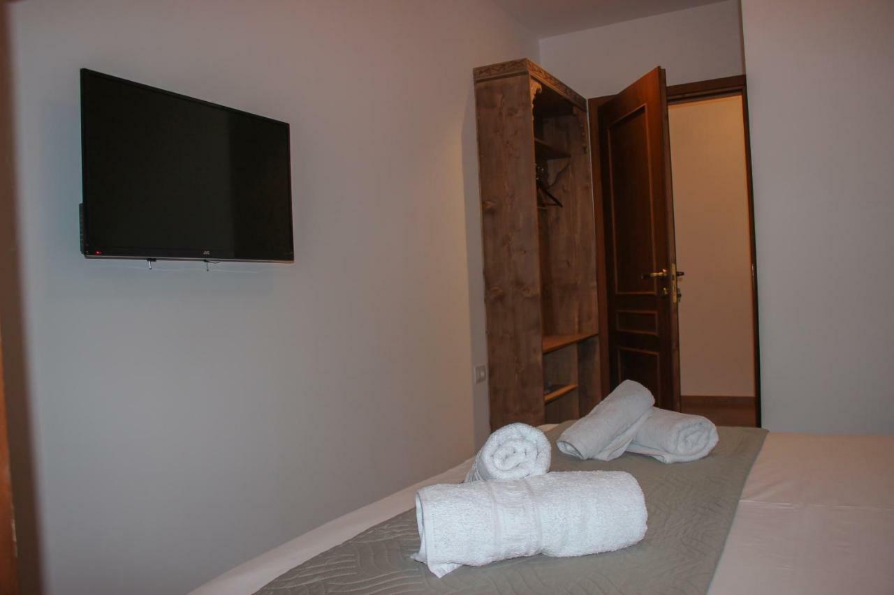 4Rooms Hotel จีโรคาสเตอร์ ภายนอก รูปภาพ